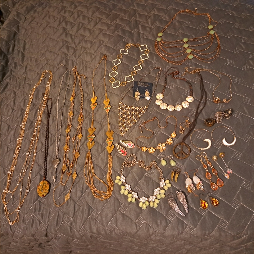Assorted Jewelry